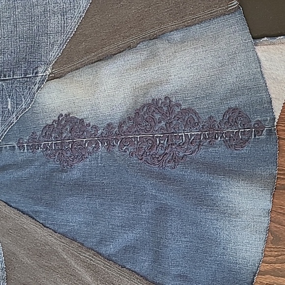 UPCYCLED Blue Black Patchwork Distressed Denim Skirt Wmns 13/14 Waist 32 Boho - Picture 12 of 16